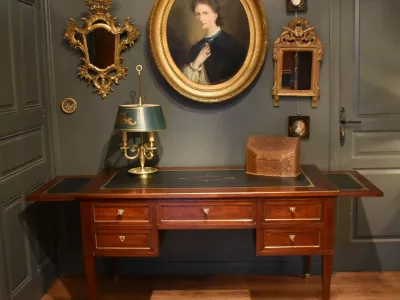 Grand bureau plat de style Louis XVI