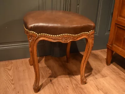 Tabouret de style Louis XV