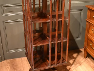 Bibliothèque tournante