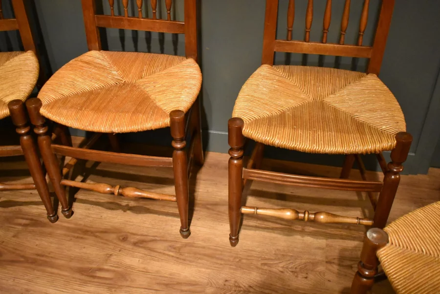 Suite de six chaises Restauration