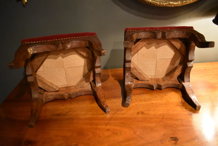 Paire de petits tabourets