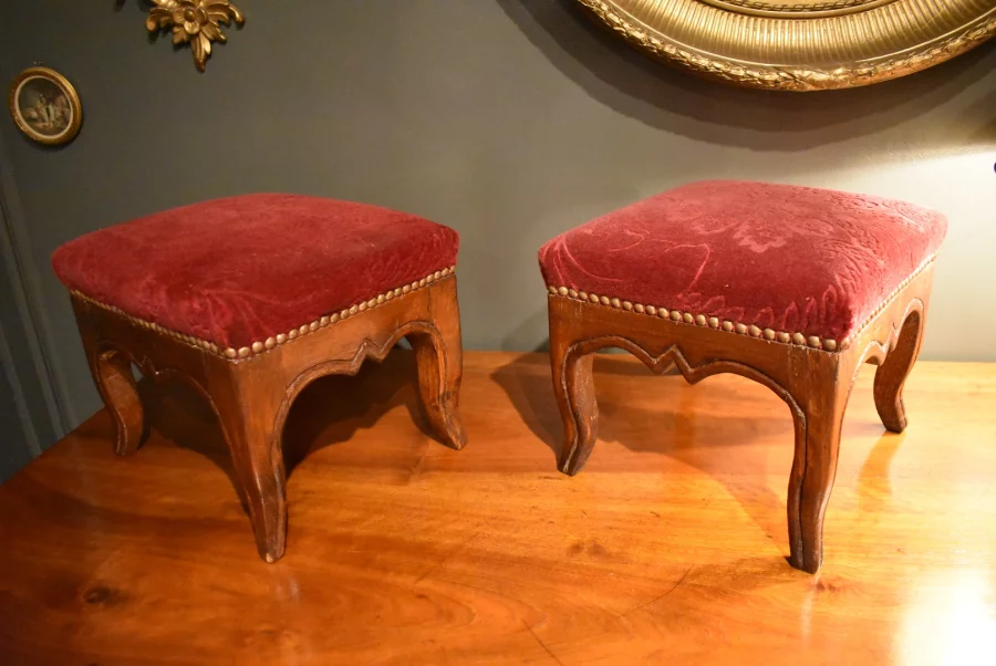 Paire de petits tabourets