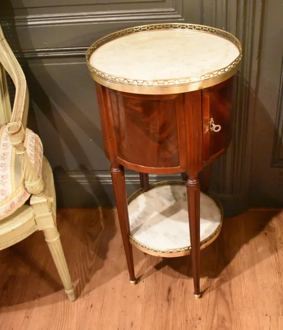 Chevet en acajou Louis XVI