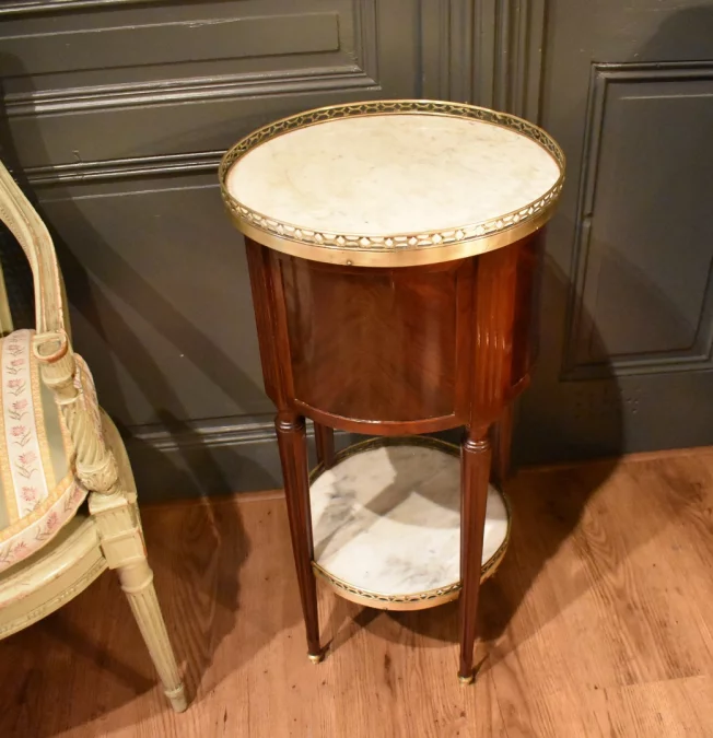 Chevet en acajou Louis XVI