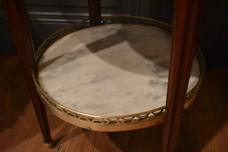 Chevet en acajou Louis XVI